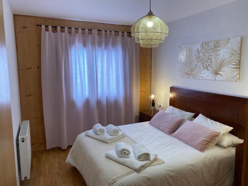 Fantástico Apartamento con jardín en Castiello de Jaca Exterior foto